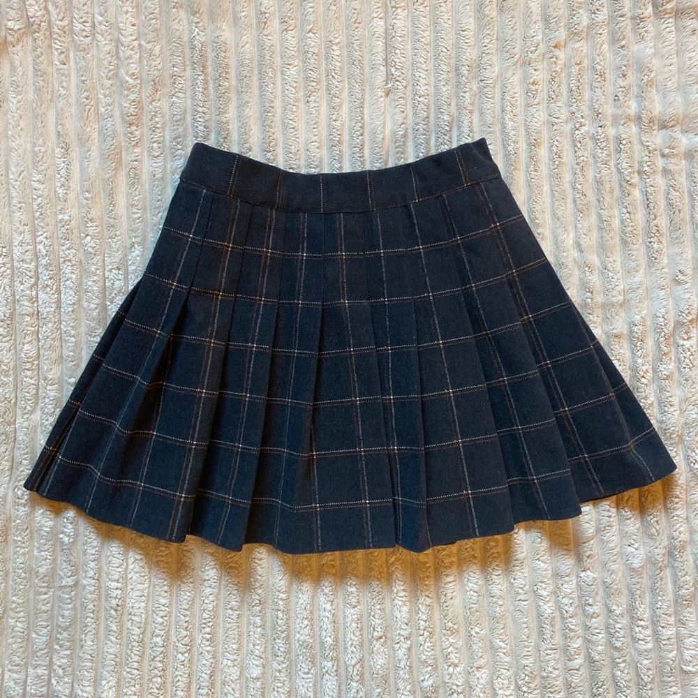 Cute Short Skirt with inside Shorts (Skorts)